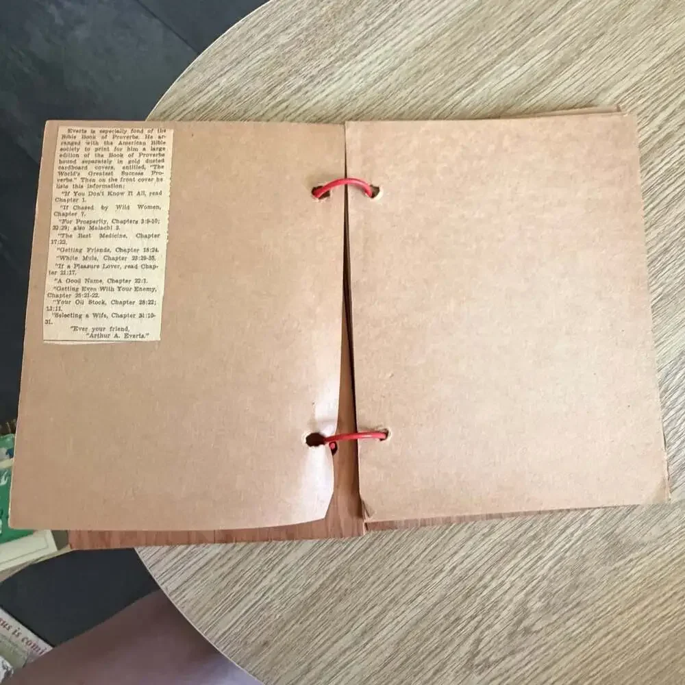 Vintage Wooden Cover Scrapbook Album “Scraps” Red Ring Binder w/ Clipping 1941